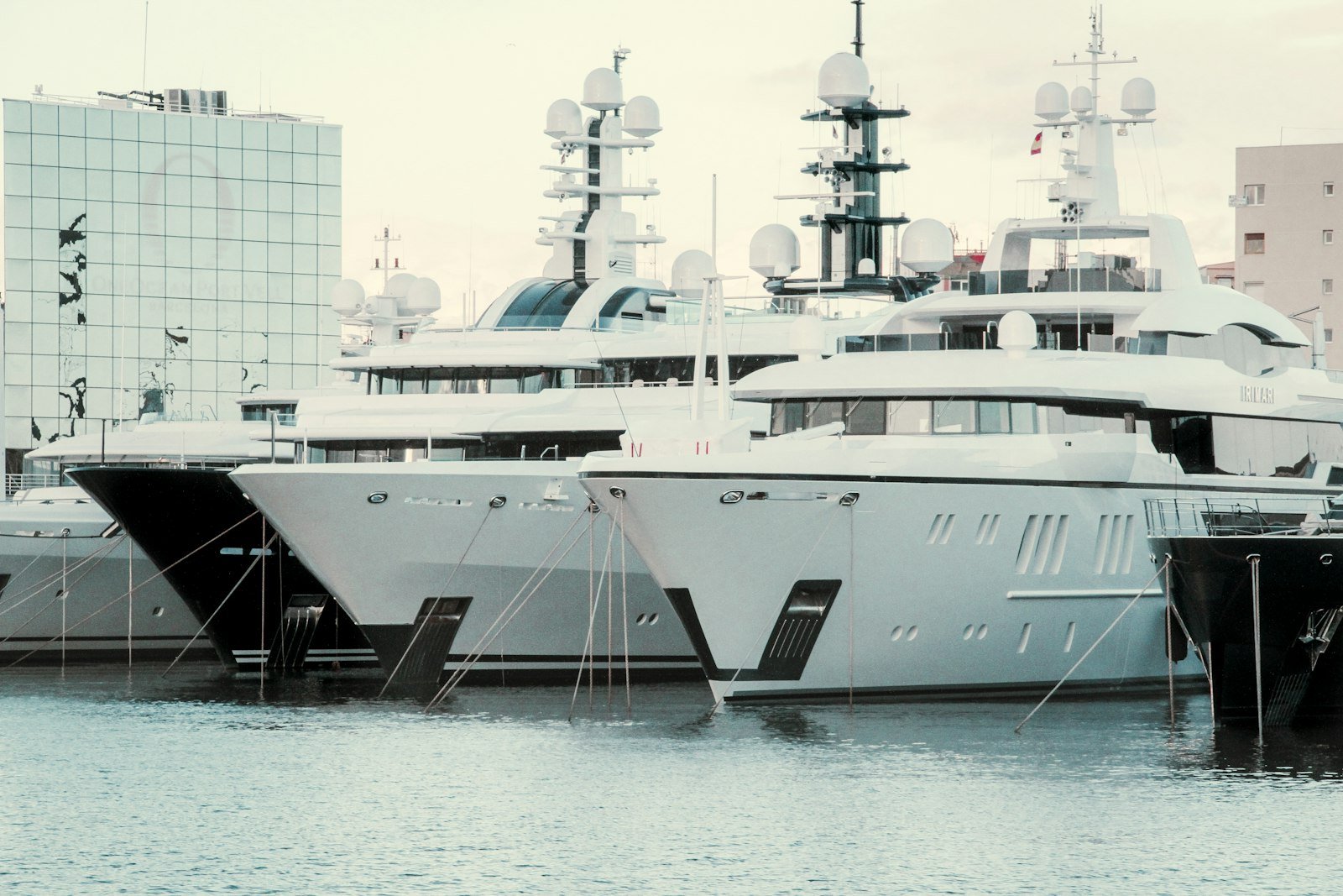 Yacht Laundry and Dry Cleaning Services in Key Biscayne Miami by Bright & Tidy